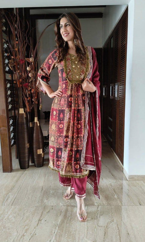 Maroon Green Embroidery Set